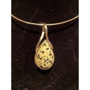 Dalmatian Jasper pendant, set in sterling silver 925, collar silver necklace.